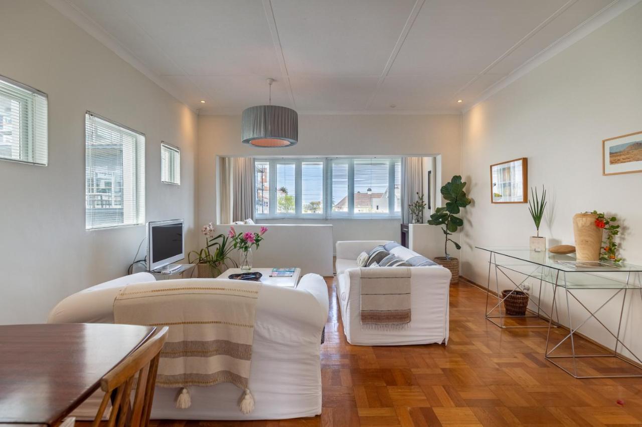 קייפטאון Portswood Mews - Chic White Studio Apartment Green Point מראה חיצוני תמונה
