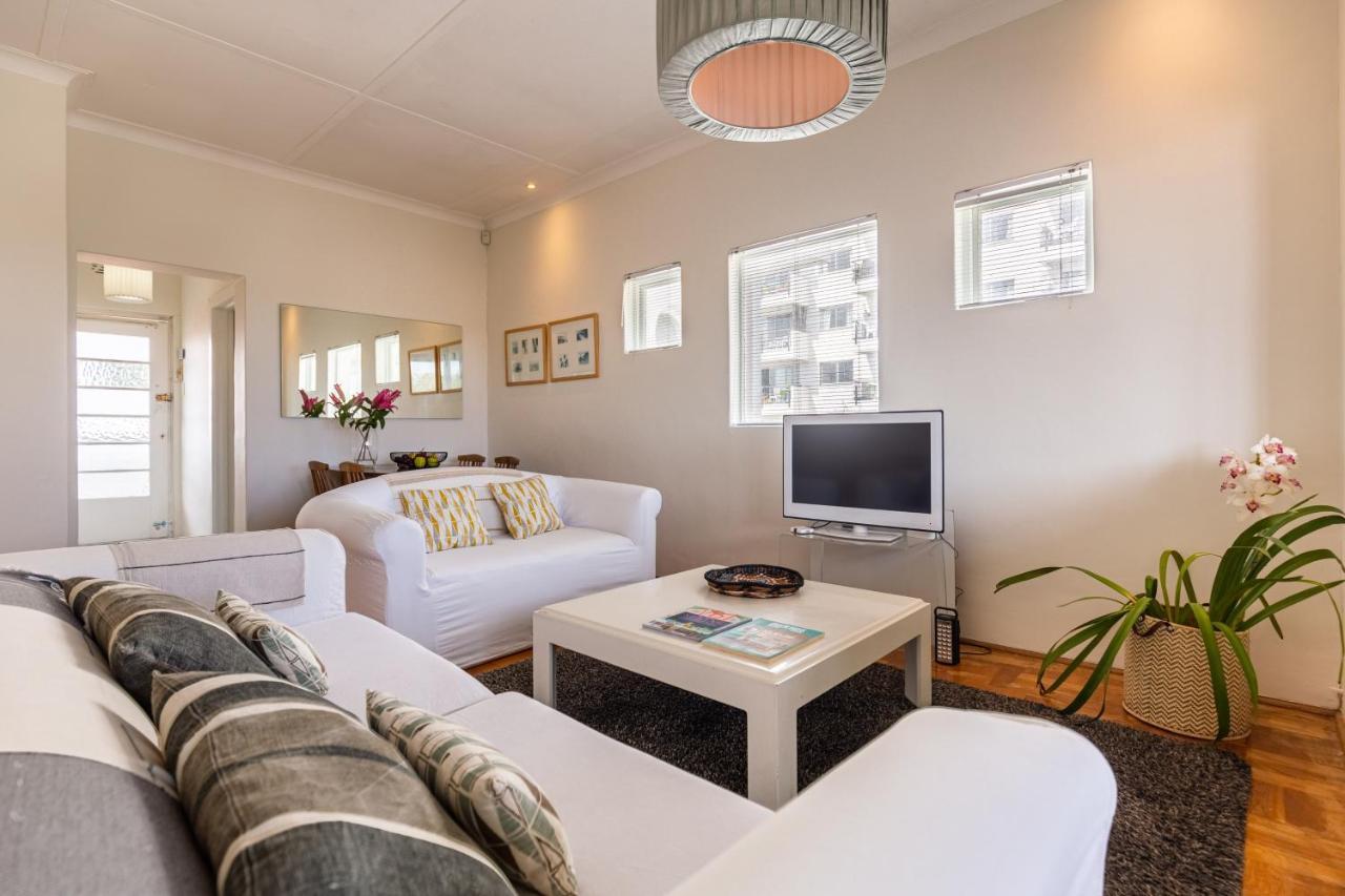 קייפטאון Portswood Mews - Chic White Studio Apartment Green Point מראה חיצוני תמונה