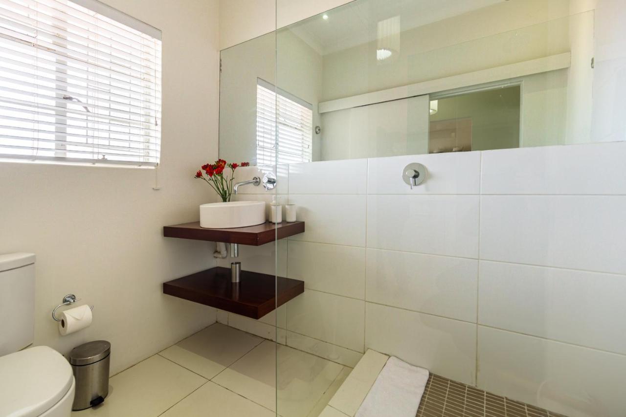 קייפטאון Portswood Mews - Chic White Studio Apartment Green Point מראה חיצוני תמונה
